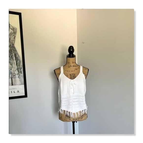 No Boundaries Sweater Tank Top with Fringe Hem Sz XL (15-17) NWT - Picture 2 of 12